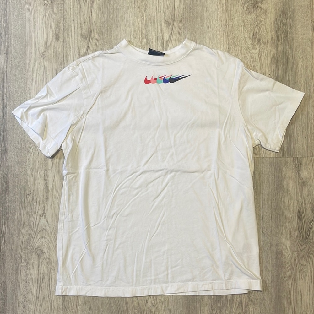 Nike shirt size M